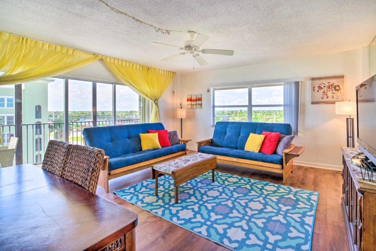 Pet-Friendly Satellite Beach Condo With Balcony! Екстериор снимка