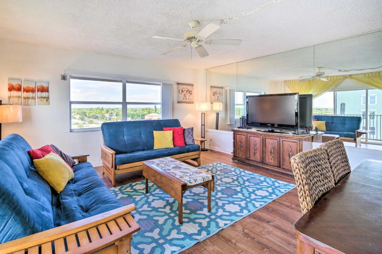 Pet-Friendly Satellite Beach Condo With Balcony! Екстериор снимка